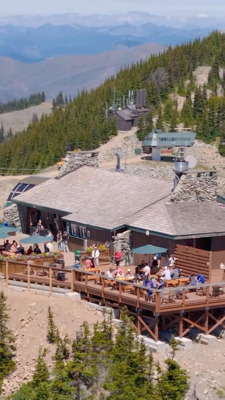 Crystal Mountain’s Summit House Is the Highest-Elevation Meal Near Enumclaw
